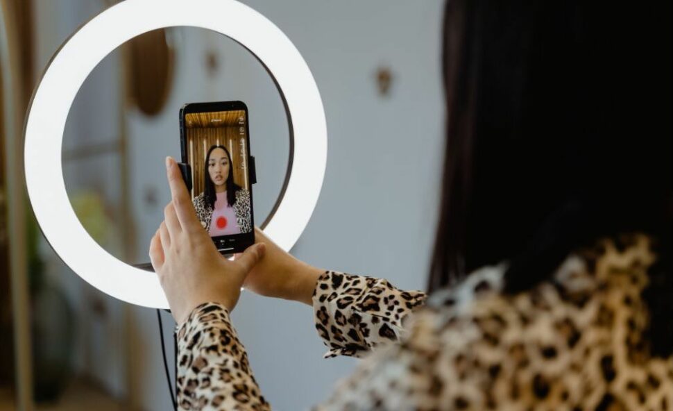 
woman-doing-tiktok-ring-light